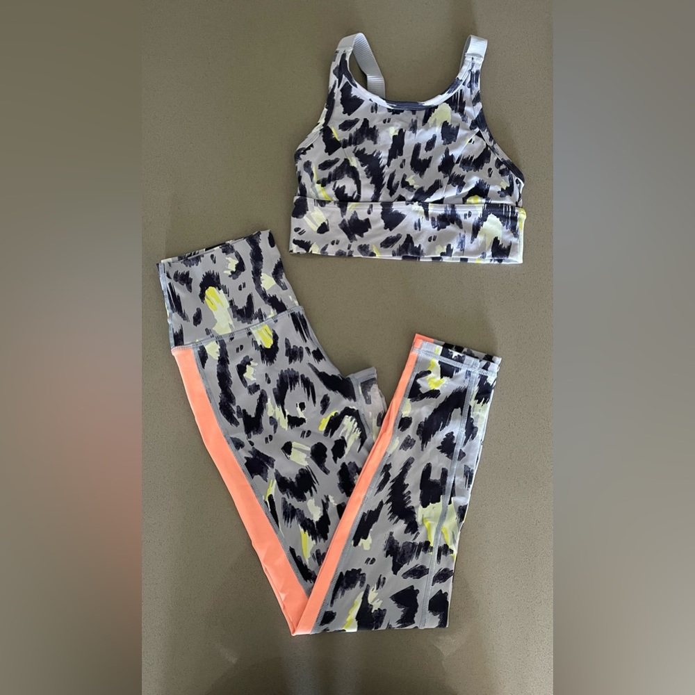 Aerie workout set (Bra & Leggings)